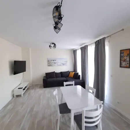 жилищна сграда орех Apartament *