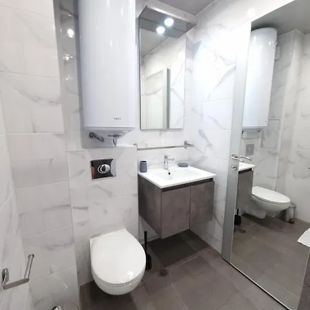 Apartament жилищна сграда орех