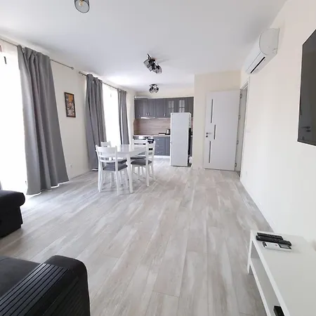 жилищна сграда орех *