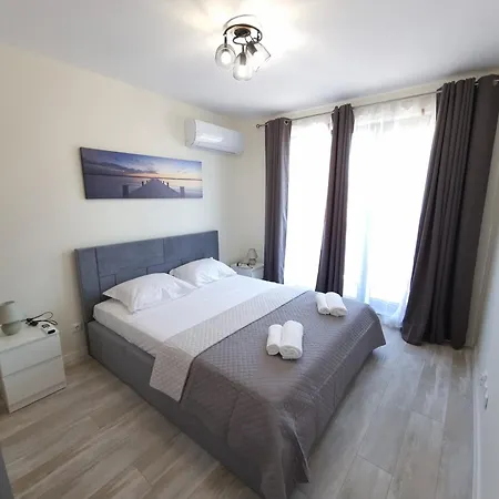 Apartament жилищна сграда орех