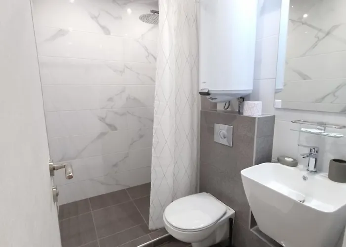 Apartamento жилищна сграда орех *