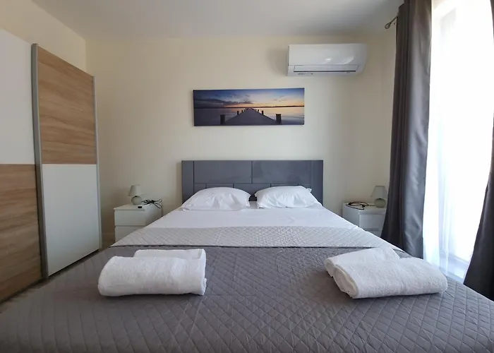 жилищна сграда орех *