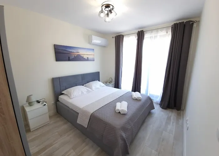 Apartamento жилищна сграда орех