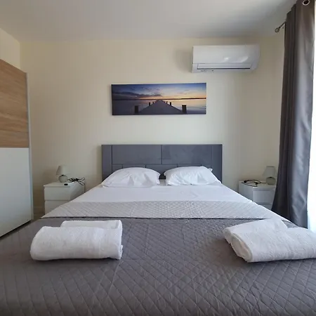 жилищна сграда орех *