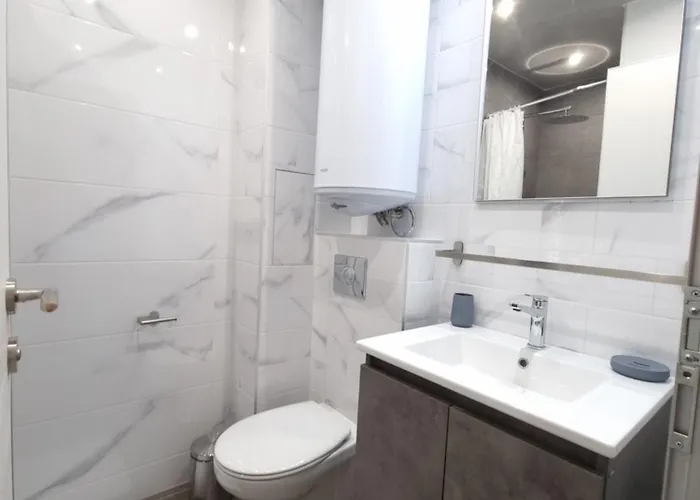 жилищна сграда орех Варна